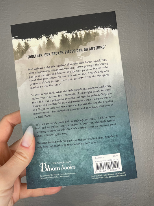 Leave me behind - K. M. Moronova