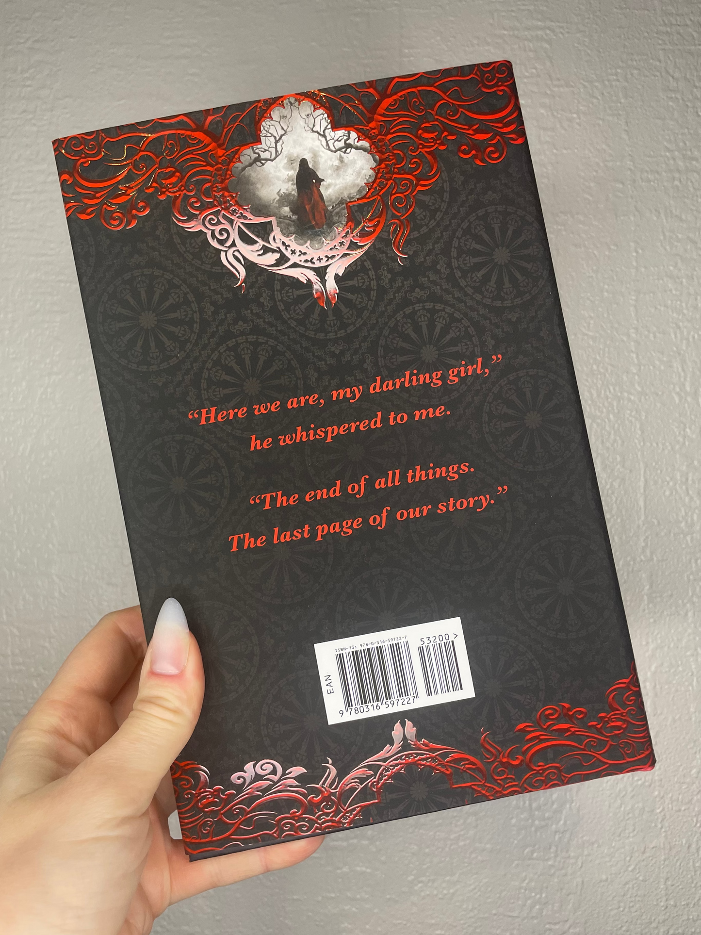 Two Twisted Crowns (Deluxe Limited Hardcover Edition)